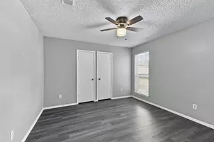 512 Sussex Dr, Arlington, TX 76014 - Photo 9