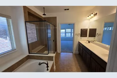 11516 Round Leaf Drive, Fort Worth, TX 76244 - Photo 11
