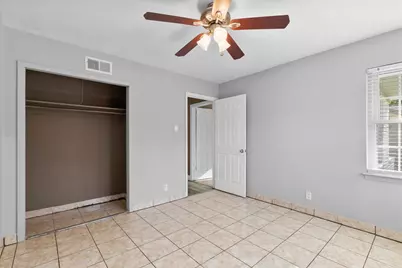 2030 Balla Way, Grand Prairie, TX 75051 - Photo 19