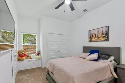 2646 Greenhurst Drive, Farmers Branch, TX 75234 - Photo 19