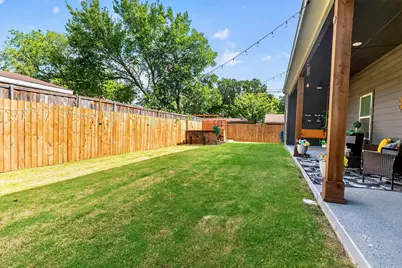 2646 Greenhurst Drive, Farmers Branch, TX 75234 - Photo 29
