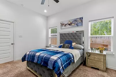 2646 Greenhurst Drive, Farmers Branch, TX 75234 - Photo 15