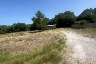 101 Brook Ct, Springtown, TX 76082 - Photo 1