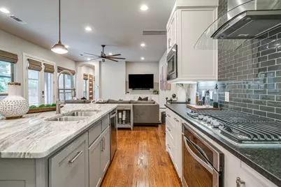 307 Templeton Drive, Fort Worth, TX 76107 - Photo 15