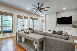 307 Templeton Dr, Fort Worth, TX 76107 - Photo 11