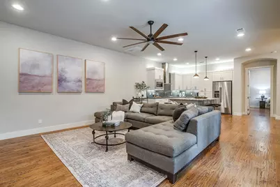 307 Templeton Drive, Fort Worth, TX 76107 - Photo 9
