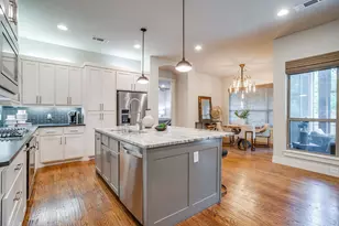 307 Templeton Dr, Fort Worth, TX 76107 - Photo 17