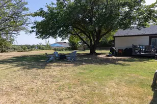 1813 Clear Lake Rd, Weatherford, TX 76086 - Photo 35