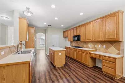 725 Big Horn Trail, Crowley, TX 76036 - Photo 13