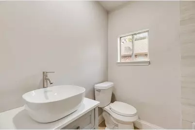 3703 Bertrand Avenue, Dallas, TX 75210 - Photo 15