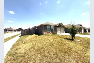 7649 Vineyard Drive, Abilene, TX 79606 - Photo 3