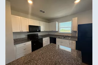 7649 Vineyard Drive, Abilene, TX 79606 - Photo 7
