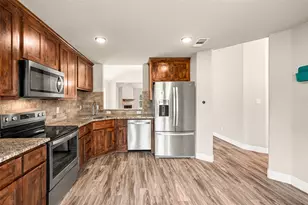 417 W 7th St, Weatherford, TX 76086 - Photo 3