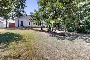 609 E Grove St, Kaufman, TX 75142 - Photo 39