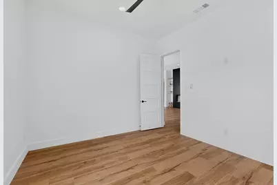 609 E Grove Street, Kaufman, TX 75142 - Photo 35