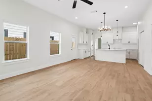 826 Stamps Ave, Fort Worth, TX 76114 - Photo 7
