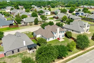 45 Beechcreek Dr, Edgecliff Village, TX 76134 - Photo 7