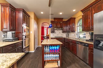 45 Beechcreek Drive, Edgecliff Village, TX 76134 - Photo 13
