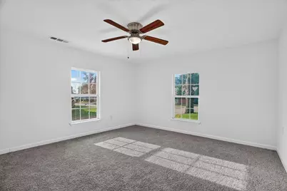 805 Houston Street, Arlington, TX 76012 - Photo 9