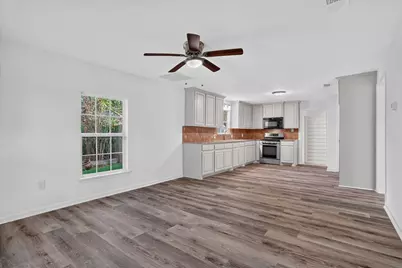 805 Houston Street, Arlington, TX 76012 - Photo 5