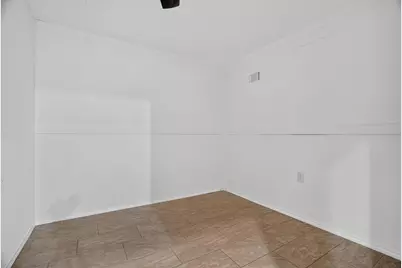805 Houston Street, Arlington, TX 76012 - Photo 15