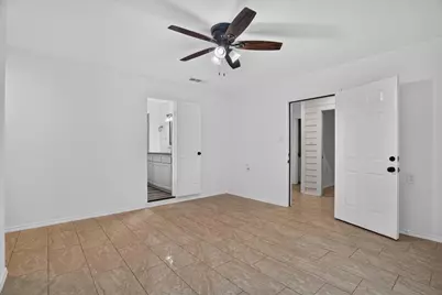805 Houston Street, Arlington, TX 76012 - Photo 11