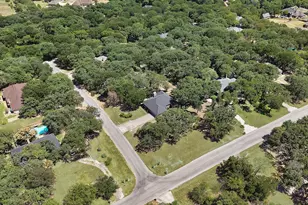 113 Cottonwood Ct, Hudson Oaks, TX 76087 - Photo 9