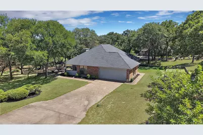 113 Cottonwood Court, Hudson Oaks, TX 76087 - Photo 7