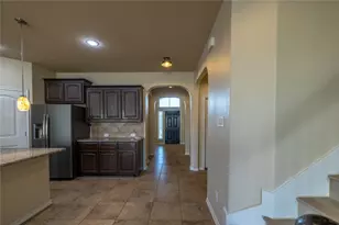 2813 Saddle Creek Dr, Fort Worth, TX 76177 - Photo 7