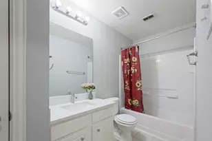1351 Clearwater Dr, Grand Prairie, TX 75052 - Photo 17