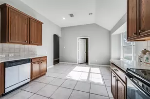 1351 Clearwater Dr, Grand Prairie, TX 75052 - Photo 15