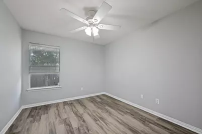 1351 Clearwater Drive, Grand Prairie, TX 75052 - Photo 23