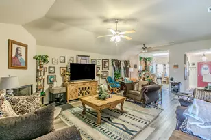 2937 Mayfair Ln, Lancaster, TX 75134 - Photo 5