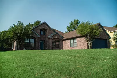 2521 Glenn Ranch Drive, Burleson, TX 76028 - Photo 3