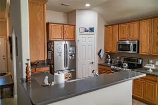 2521 Glenn Ranch Dr, Burleson, TX 76028 - Photo 19