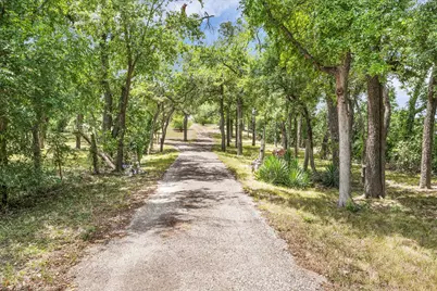 2534 S Robinson Drive, Robinson, TX 76706 - Photo 33