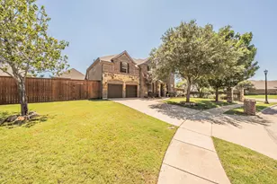 309 Garden Path Ln, Mansfield, TX 76063 - Photo 5