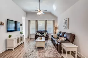 1808 Pelham Dr, Aubrey, TX 76227 - Photo 3