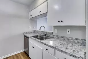 5881 Preston View Blvd, Dallas, TX 75240 - Photo 7
