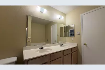 5356 Royal Birkdale Drive, Fort Worth, TX 76135 - Photo 9