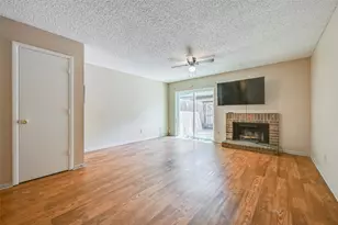 5749 Shadydell Dr, Fort Worth, TX 76135 - Photo 13