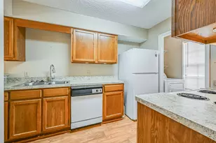 5749 Shadydell Dr, Fort Worth, TX 76135 - Photo 7