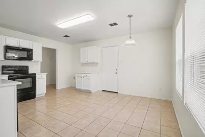 1817 Elk Lake Trail, Fort Worth, TX 76247 - Photo 5