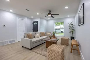 1208 Andrews St, Arlington, TX 76011 - Photo 7