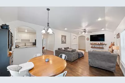 308 E 8th Street, Kaufman, TX 75142 - Photo 7