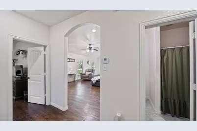 308 E 8th Street, Kaufman, TX 75142 - Photo 17