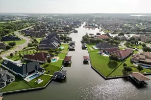 1601 Catalina Bay Ct, Granbury, TX 76048 - Photo 37