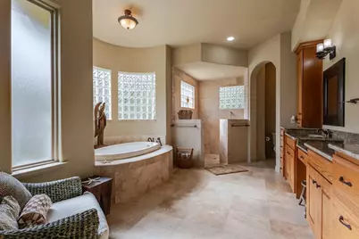 1601 Catalina Bay Court, Granbury, TX 76048 - Photo 21