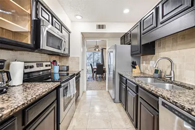 655 Cimarron Trail #655, Irving, TX 75063 - Photo 7