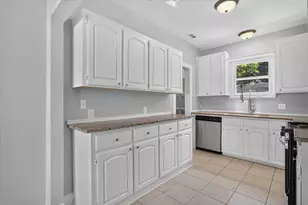 1201 W Arlington Ave, Fort Worth, TX 76110 - Photo 11